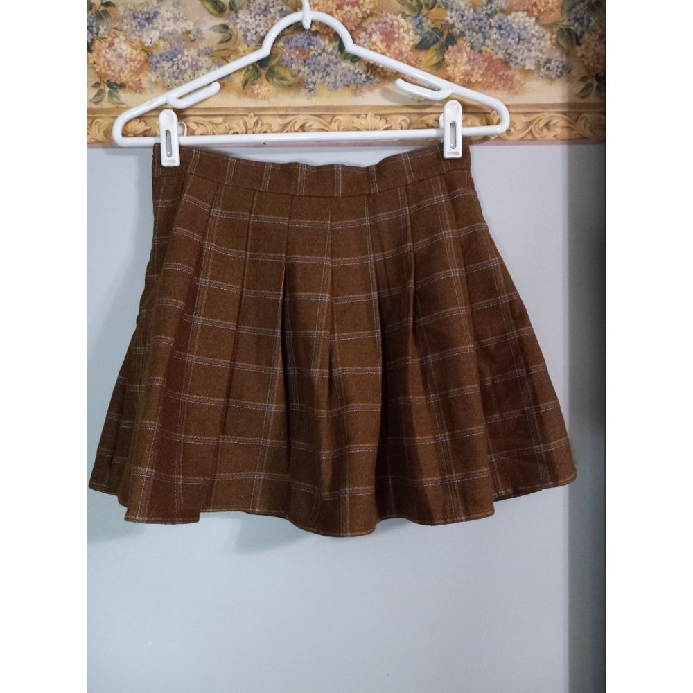 b2 Brown Medium Plaid School Girl Mini Pleated Skirt